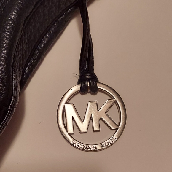 2006 Michael Kors soft leather black purse with silver hardware - Picture 5 of 17
